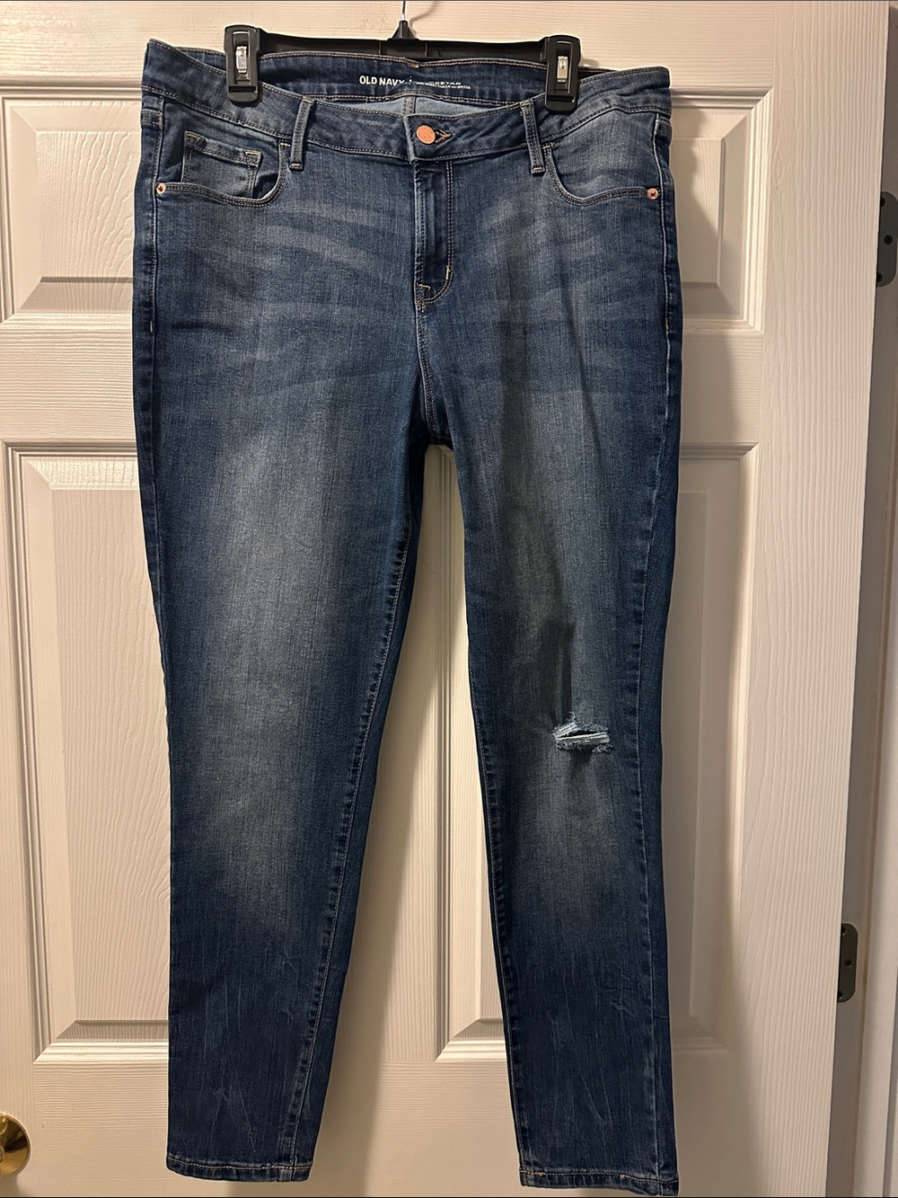 Women’s Old Navy Rockstar Mid-Rise Skinny Jeans w/Light Distress Size 16 (0090)